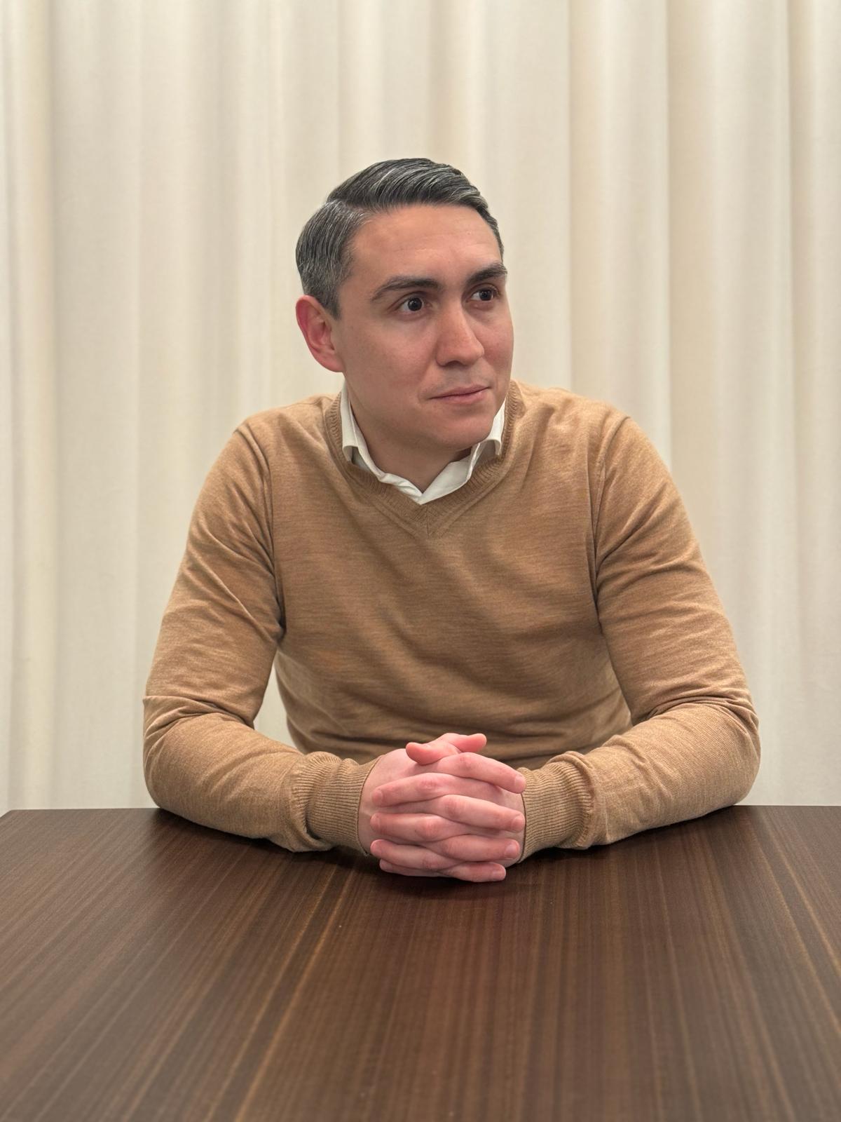 Алексей Акимович Абасов ( Oleksii Abasov). Украинский предприниматель, СЕО AAcheta Ukraine, основатель инвестиционного фонда ,,ТОТ,,