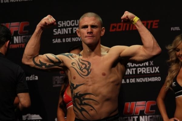 Экс-бойца UFC Тима Гормана поймали с 55 килограммами наркотиков
Экс-бойца UFC Тима Гормана поймали с 55 килограммами наркотиков