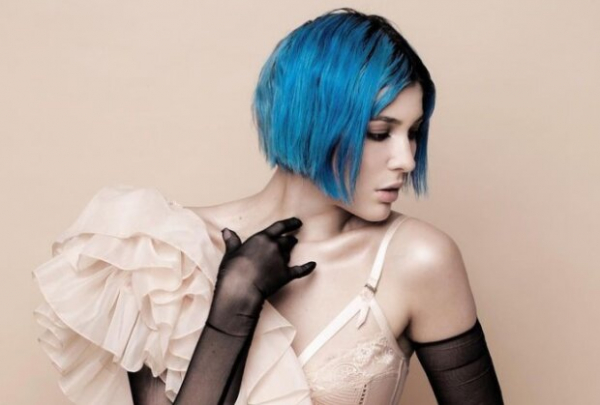 Кровавые рубли уже не подходят: Maruv сменила сценическое имя и планирует выступать в Европе Кровавые рубли уже не подходят: Maruv сменила сценическое имя и планирует выступать в Европе
