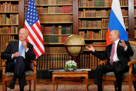 Байден в разговоре с Путиным призвал РФ принимать меры против хакеров, которые атакуют США
