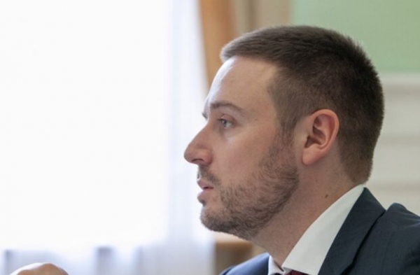 Уволенному заместителю мэра Киева Слончаку за нападение на копа грозит 5 лет Уволенному заместителю мэра Киева Слончаку за нападение на копа грозит 5 лет