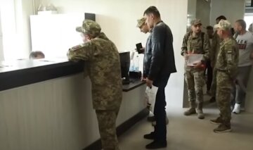 Украинцы, своевременно обновившие данные, попадают в розыск: адвокат раскрыл "многоходовки" ТЦК Украинцы, своевременно обновившие данные, попадают в розыск: адвокат раскрыл "многоходовки" ТЦК