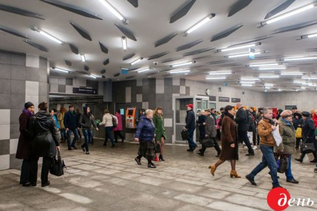 В киевском метрополитене с 1 апреля перестают действовать зеленые карточки метро В киевском метрополитене с 1 апреля перестают действовать зеленые карточки метро