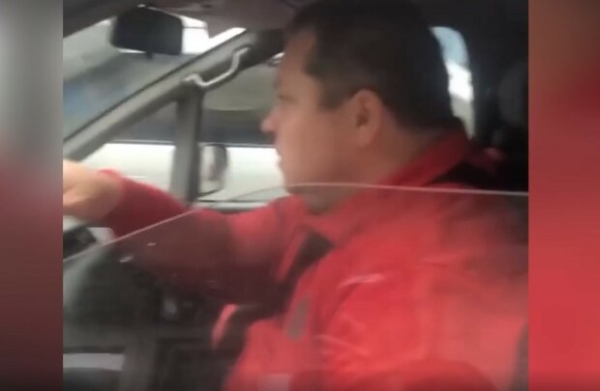 Водитель задавил домашнего пса и угрожал горюющей женщине: "Я тебя сейчас вдарю" Водитель задавил домашнего пса и угрожал горюющей женщине: "Я тебя сейчас вдарю"