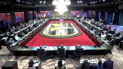 Япония планирует пригласить Зеленского на саммит G7 - СМИ

