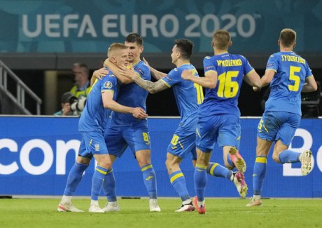 Сборная Украины сыграет против Северной Македонии во втором туре Евро-2020 Сборная Украины сыграет против Северной Македонии во втором туре Евро-2020