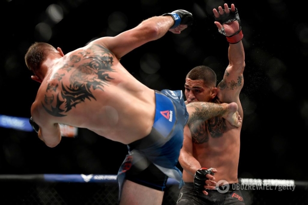 UFC 249: Петтис во второй раз победил Серроне
UFC 249: Петтис во второй раз победил Серроне