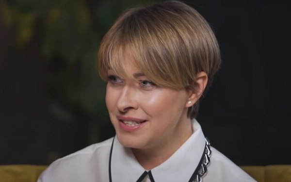 Елена Кравец на глазах у нового Зеленского из "Квартал 95", показала оскал Жене Кошевому: "Нам всегда интересно" Елена Кравец на глазах у нового Зеленского из "Квартал 95", показала оскал Жене Кошевому: "Нам всегда интересно"
