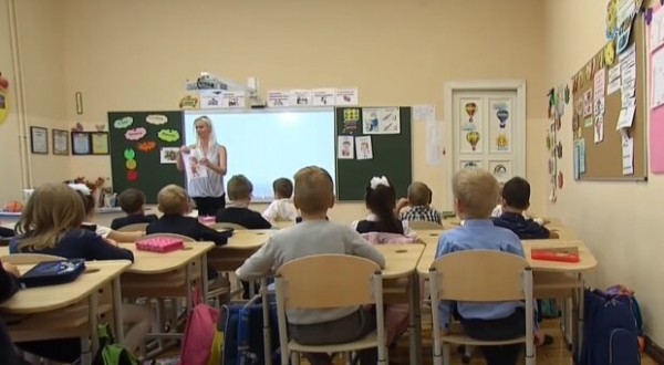 Минздрав рекомендовал детям носить маски, но это коснется не всех