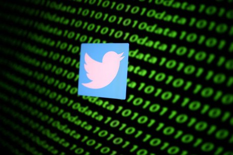 В США хакеры взломали Twitter-аккаунты миллиардеров и политиков - Маска Гейтса, Обамы, Байдена В США хакеры взломали Twitter-аккаунты миллиардеров и политиков - Маска Гейтса, Обамы, Байдена