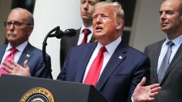 Трамп заявил, что в США готова вакцина против COVID-19
Трамп заявил, что в США готова вакцина против COVID-19