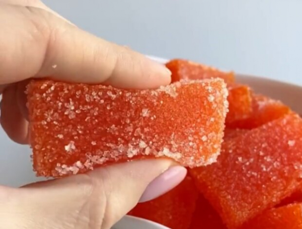 Мандариновый мармелад в домашних условиях: быстрый рецепт, который продлит праздничное настроение Мандариновый мармелад в домашних условиях: быстрый рецепт, который продлит праздничное настроение