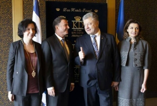 Порошенко в Forbes должен поблагодарить всех украинцев, кто повелся на вышиванки - политик расставил все точки Порошенко в Forbes должен поблагодарить всех украинцев, кто повелся на вышиванки - политик расставил все точки