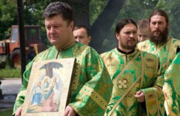 Адвокат интересуется у Порошенко, сохраняет он сан диакона УПЦ (МП) или нет - СМИ