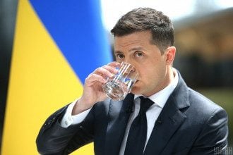 Досрочные выборы в Верховную Раду: Разумков раскрыл планы Зеленского
Досрочные выборы в Верховную Раду: Разумков раскрыл планы Зеленского