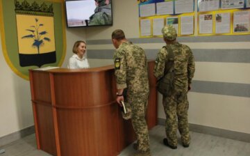 Вместо "ограниченно пригодный": новые правила медосмотра для военных Вместо "ограниченно пригодный": новые правила медосмотра для военных