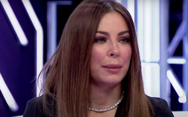 Крутит роман с женатым и тонет в долгах: слита скандальная правда об Ани Лорак и ее жизни в рф Крутит роман с женатым и тонет в долгах: слита скандальная правда об Ани Лорак и ее жизни в рф