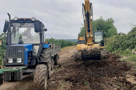 В Винницкой области началось строительство мостовой переправы между Украиной и Молдовой В Винницкой области началось строительство мостовой переправы между Украиной и Молдовой