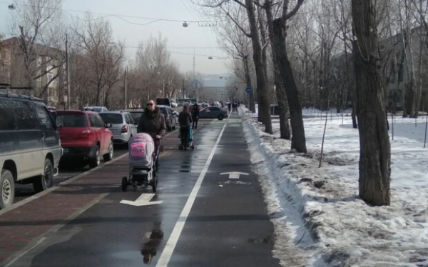 Тысячи детей стали "сиротами" при живых родителях: полгода были сами по себе и не вернулись домой Тысячи детей стали "сиротами" при живых родителях: полгода были сами по себе и не вернулись домой