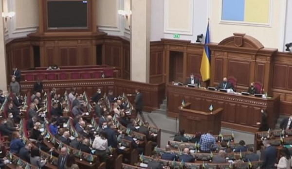 Теперь не посадят: украинцам разрешили убивать российских военных своим оружием