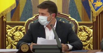 Война власти и КСУ: Зеленский внес в Раду новый проект закона по е-декларациям
Война власти и КСУ: Зеленский внес в Раду новый проект закона по е-декларациям