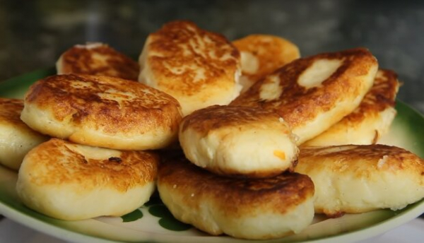Картофельные зразы с капустой, чтобы разнообразить каши и макароны простой вкусняшкой: быстро, дешево, надежно