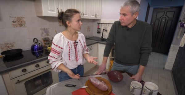 Константин Грубич показал, как приготовить бастурму по-украински - мясо, специи и ничего лишнего Константин Грубич показал, как приготовить бастурму по-украински - мясо, специи и ничего лишнего