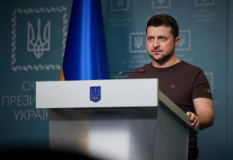 Зеленский показал на фото, что ждет Европу, если НАТО не закроет небо над Украиной
