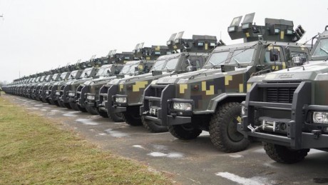 Вооруженным силам Украины передали более 40 бронированных автомобилей "Козак-2" Вооруженным силам Украины передали более 40 бронированных автомобилей "Козак-2"