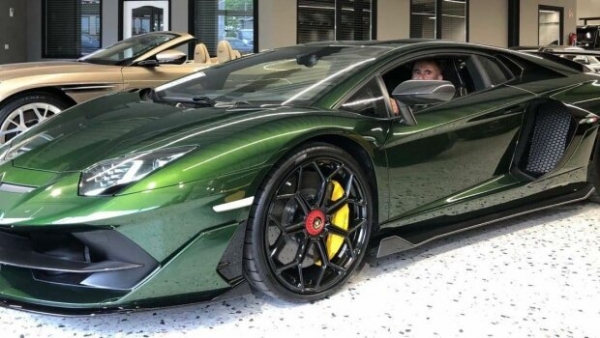 Всего тысяча во всем мире: соратник Зеленского приобрел редкую Lamborghini за 15 миллионов