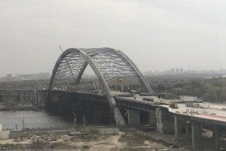 Кличко уволил своего заместителя из-за провала строительства Подольского моста
Кличко уволил своего заместителя из-за провала строительства Подольского моста