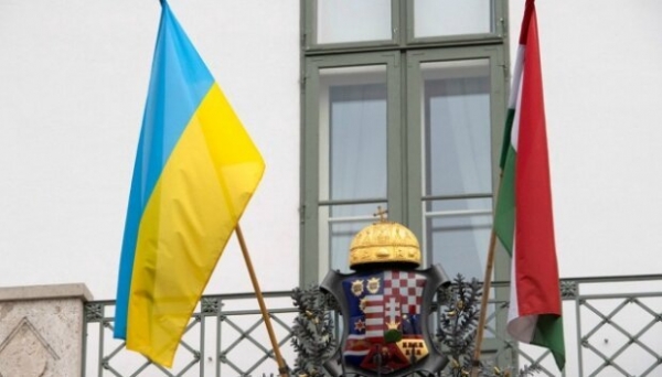 Венгрия разворачивает "тихую оккупацию" Украины — планирует массово скупать наши земли Венгрия разворачивает "тихую оккупацию" Украины — планирует массово скупать наши земли