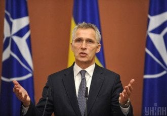 Атака мигрантов на границы Украины и вторжение России: в НАТО предупредили Киев об опасном сценарии
Атака мигрантов на границы Украины и вторжение России: в НАТО предупредили Киев об опасном сценарии