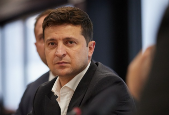 Зеленский предложил уважить слово "независимость"
Зеленский предложил уважить слово "независимость"