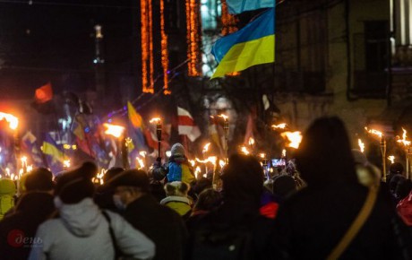 В Киеве прошло факельное шествие к 112-й годовщине со дня рождения Степана Бандеры