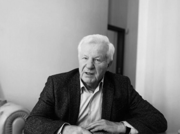 Бывший спикер ВР Мороз рассказал всю правду о смерти Гонгадзе: "Мы с Кучмой выпили водки" Бывший спикер ВР Мороз рассказал всю правду о смерти Гонгадзе: "Мы с Кучмой выпили водки"