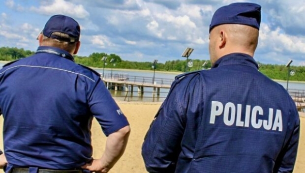 Заробитчанки сбежали из самоизоляции — польская полиция разыскивает трех украинок, чтобы посадить Заробитчанки сбежали из самоизоляции — польская полиция разыскивает трех украинок, чтобы посадить