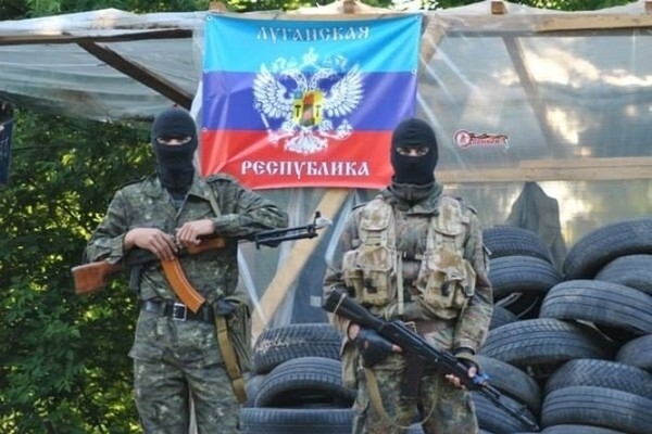 Главари "ЛНР" и "ДНР" привели войска в полную боеготовность: Зеленский ответил
Главари "ЛНР" и "ДНР" привели войска в полную боеготовность: Зеленский ответил