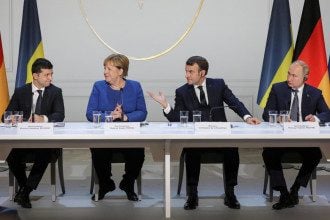 Формула Штайнмайера и идея по Донбассу: у Кравчука объявили о готовности Киева к Нормандской встрече
Формула Штайнмайера и идея по Донбассу: у Кравчука объявили о готовности Киева к Нормандской встрече