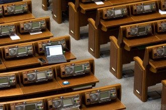 В Раду проходят четыре партии, политсила Зеленского лидирует - новый опрос
В Раду проходят четыре партии, политсила Зеленского лидирует - новый опрос