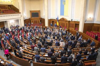 Порошенко накинулся на "слугу народа" и обозвал его "алкоголиком"
Порошенко накинулся на "слугу народа" и обозвал его "алкоголиком"