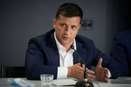 Зеленский: Сейчас для украинских потребителей запасов газа достаточно Зеленский: Сейчас для украинских потребителей запасов газа достаточно