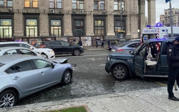 Главное за ночь — приговор экс-чиновнику за ДТП на Майдане, "бегство" украинских медиков в Польшу, пенсия за "мертвые души" и самый страшный Хэллоуин Главное за ночь — приговор экс-чиновнику за ДТП на Майдане, "бегство" украинских медиков в Польшу, пенсия за "мертвые души" и самый страшный Хэллоуин