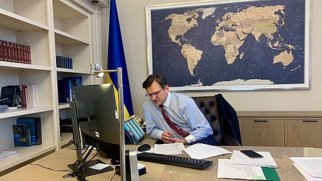 Кулеба: "Украинские вопросы" встречи Байдена и Путина Вашингтон будет координировать с Киевом