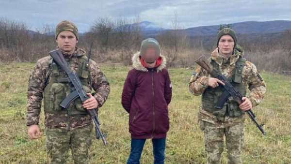 Уклонист "наоборот": на границе поймали "странного" украинца, который сделал не так, как все Уклонист "наоборот": на границе поймали "странного" украинца, который сделал не так, как все