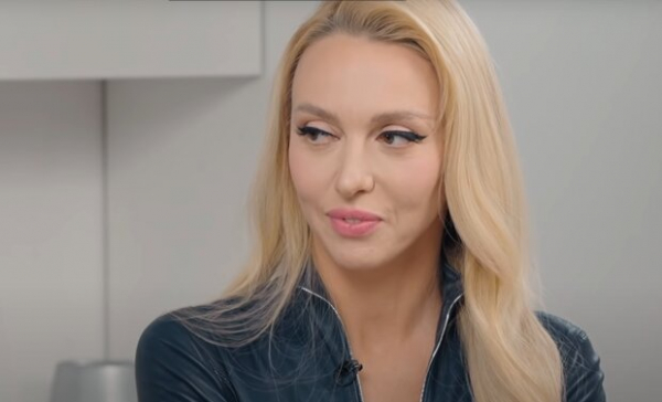 Оля Полякова раскрыла наглую ложь президента РФ Путина: "Господи, дай им прозрение" Оля Полякова раскрыла наглую ложь президента РФ Путина: "Господи, дай им прозрение"