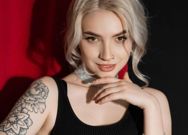 Анна Сулима из "ТМПУ" бросила всё, собрала чемодан и начала все с чистого листа в США: "До сих пор шок, не верится" Анна Сулима из "ТМПУ" бросила всё, собрала чемодан и начала все с чистого листа в США: "До сих пор шок, не верится"
