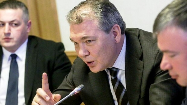 Российский политик заявил, что они готовы свободно поставлять оружие в "ДНР" и "ЛНР" Российский политик заявил, что они готовы свободно поставлять оружие в "ДНР" и "ЛНР"