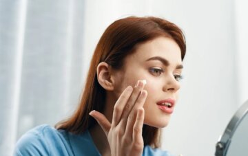 Косметологи останутся без денег: как подтянуть лицо без процедур, вам поможет ложка Косметологи останутся без денег: как подтянуть лицо без процедур, вам поможет ложка