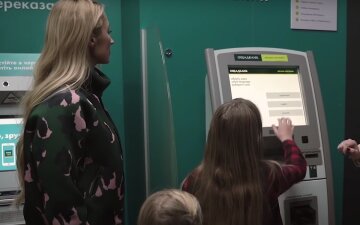 Большое проблемы с картами "Ощадбанка": украинцы теперь не могут избавиться и приходится платить Большое проблемы с картами "Ощадбанка": украинцы теперь не могут избавиться и приходится платить